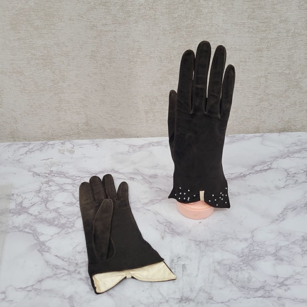 Capretto Short Gloves Leather Kidd Goat Skin Beaded Vintage Antique Formal